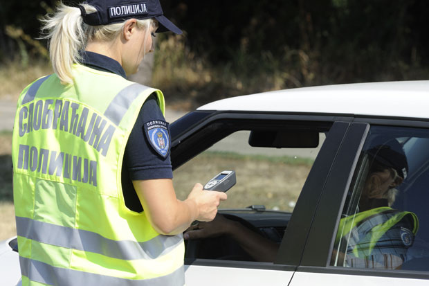 “МРТВИ ПИЈАНИ ЗА ВОЛАНОМ: Приведена тројица возача са више од три промила
